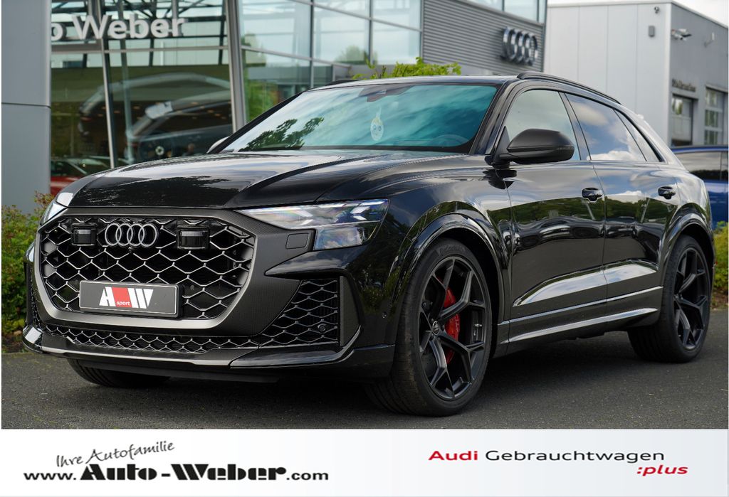 Audi RSQ8