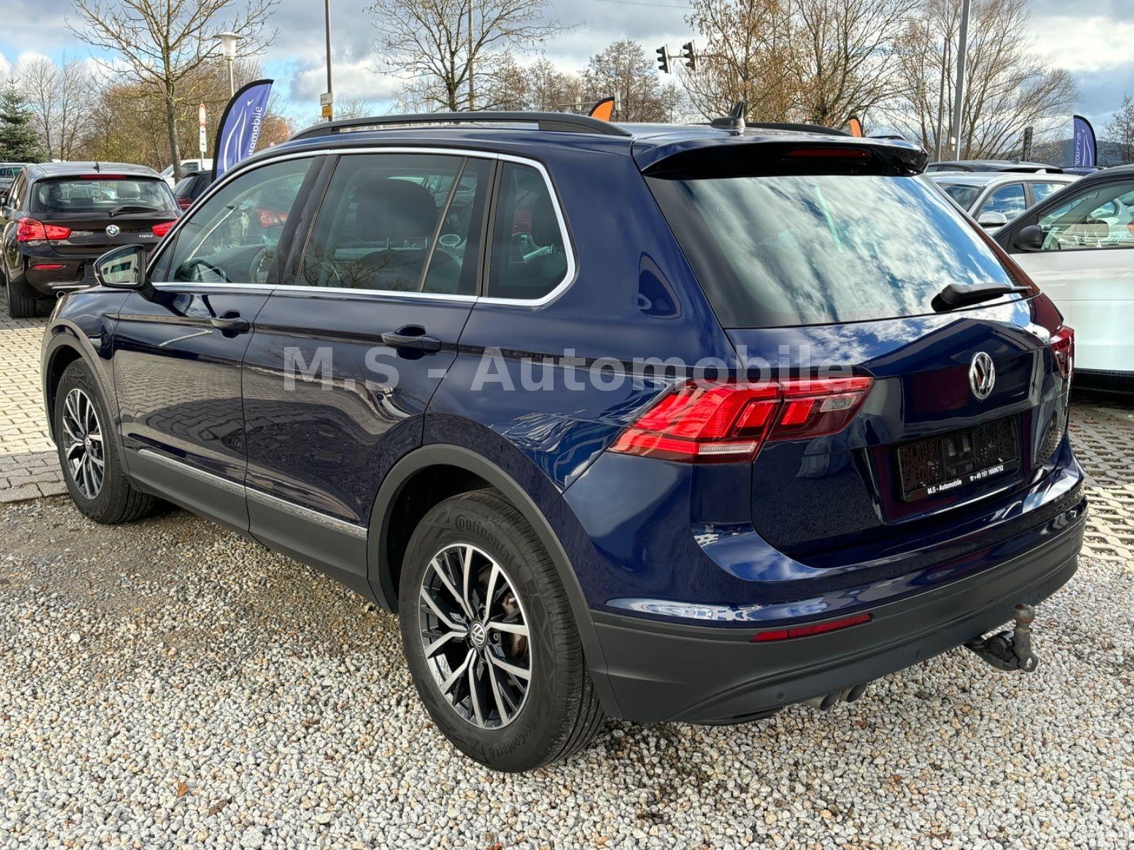 Volkswagen Tiguan Comfortline 2.0 TDI BTM*LED*ACC*SHZ*AHK*