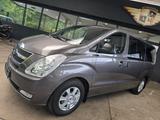Hyundai H-1 2.5 Travel Comfort 8.SITZER/2xSchiebe/BT/AHK - Hyundai aus 2012: Van