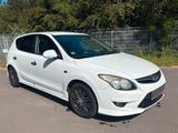 Hyundai i30 *Pearl*White* - Hyundai Gebrauchtwagen von 2011