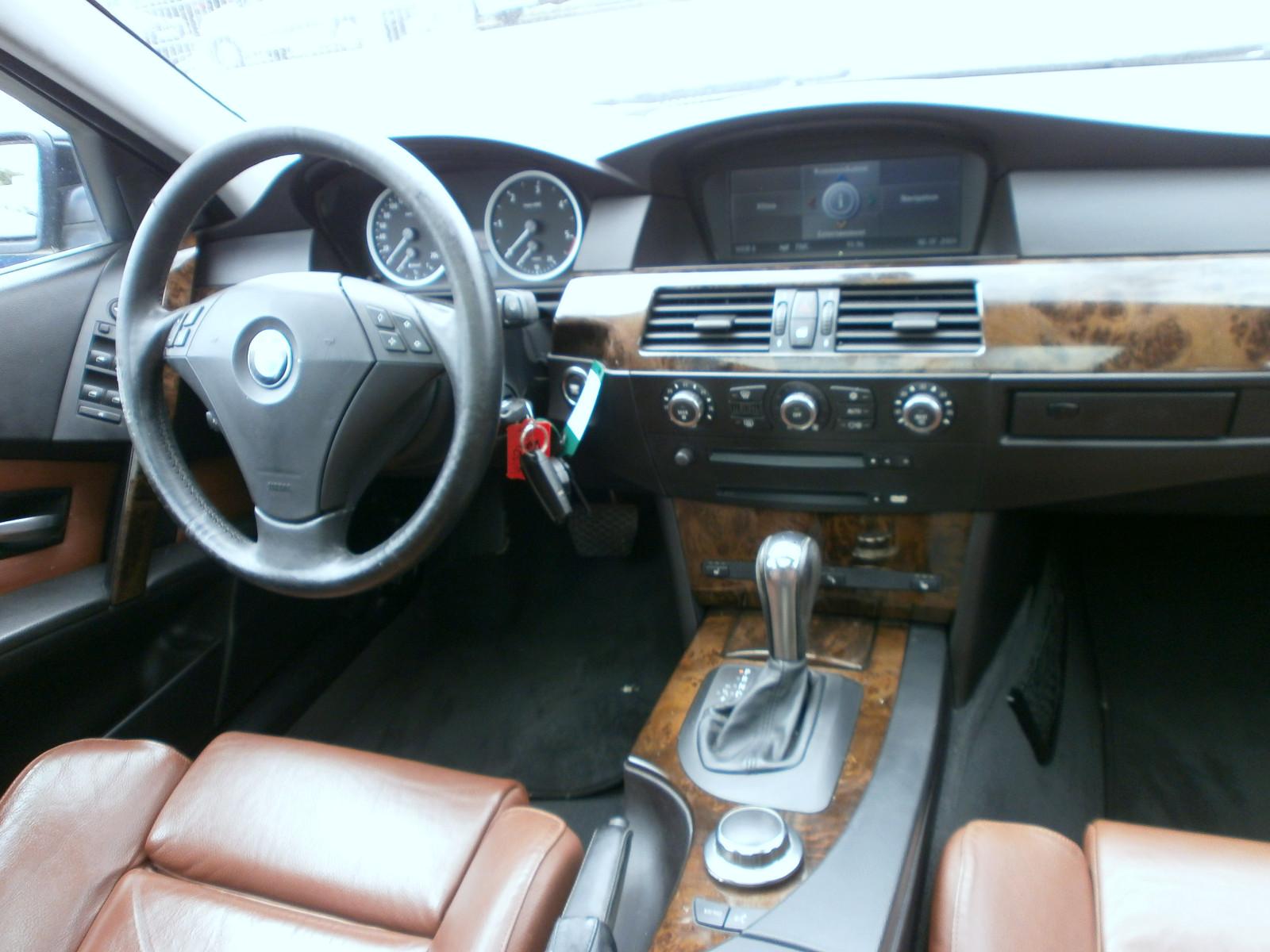 BMW 530 2006 — photo 17