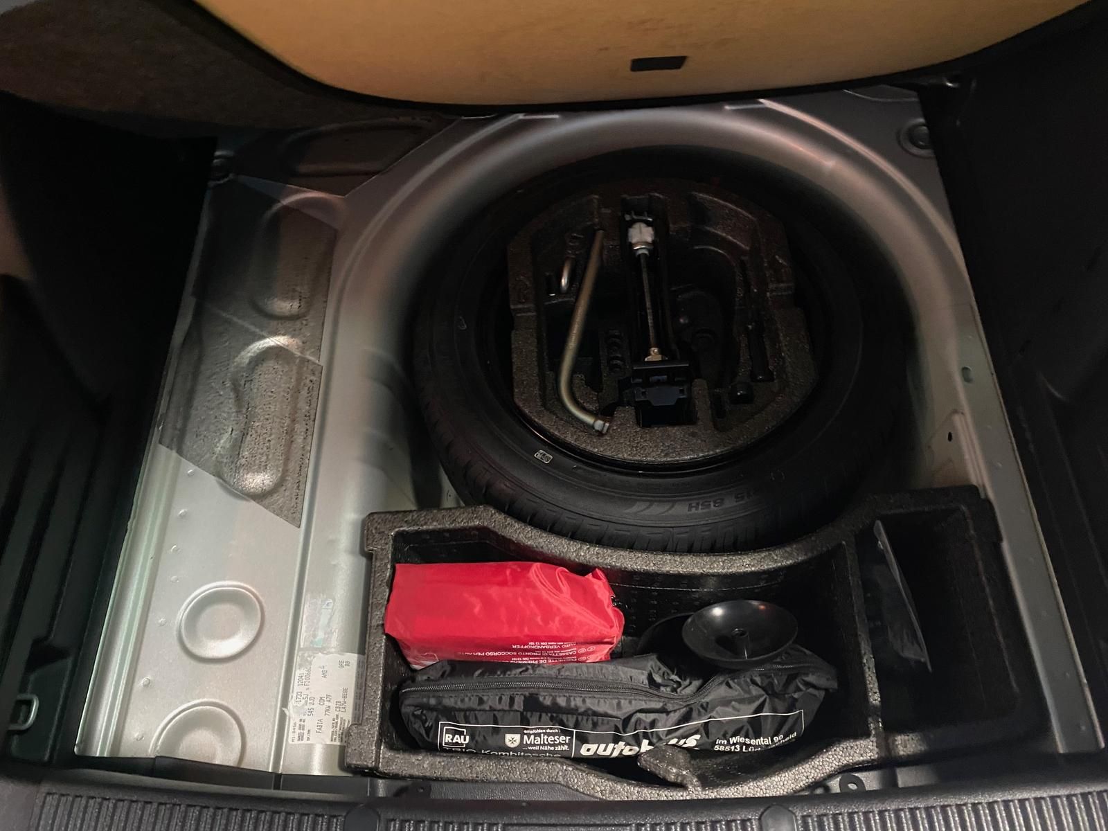 Fahrzeugabbildung SKODA Fabia 1.2 TSI Ambition KLIMA+PDC+SITZHEIZ+ALU+Me