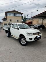 Mitsubishi L200 2.5 DI-D/178CV 2014 - gebrauchte Mitsubishi L200 aus dem Jahr 2014