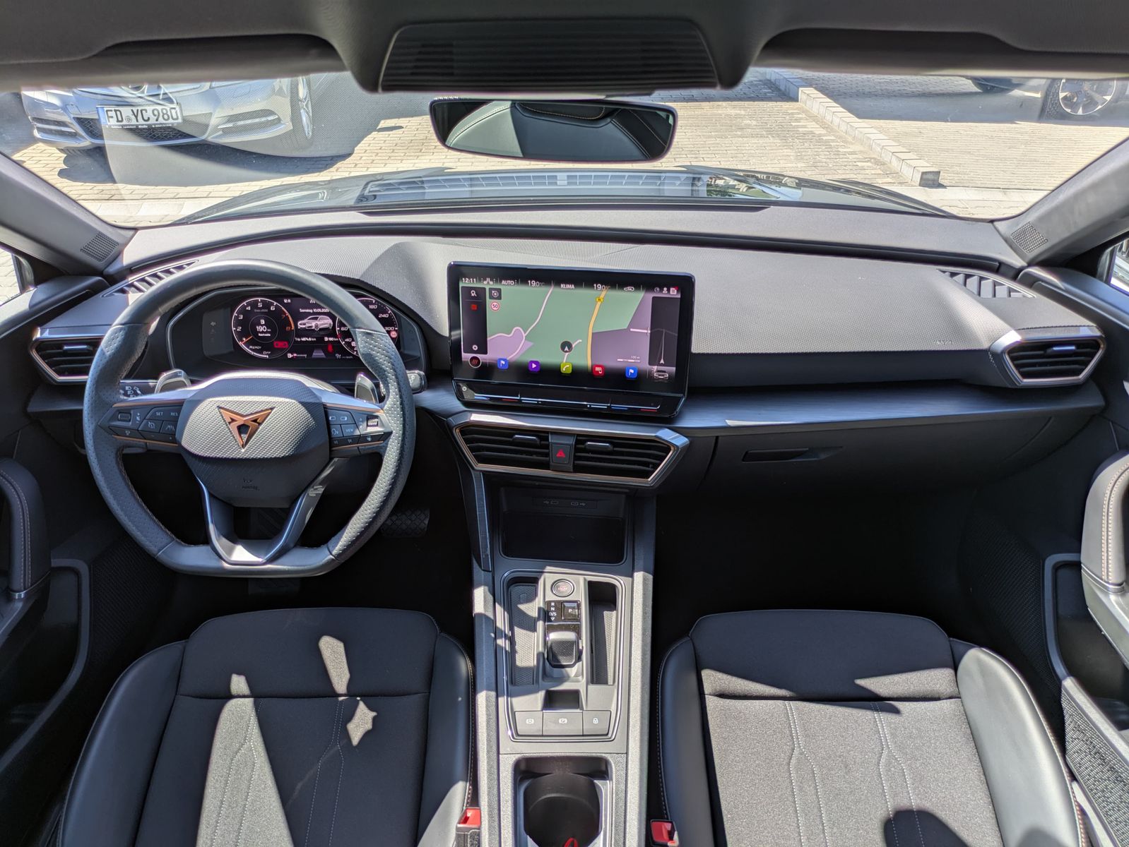 Fahrzeugabbildung CUPRA Leon 1.5 eTSI DSG MATRIX-LED*ACC*APP*KAMERA*18"