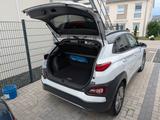 Hyundai KONA Elektro Style 150kW - weiße Hyundai KONA Elektro