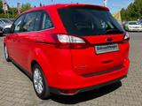 Ford Grand C-Max Grand C-MAX Titanium - rote Ford Grand C-Max
