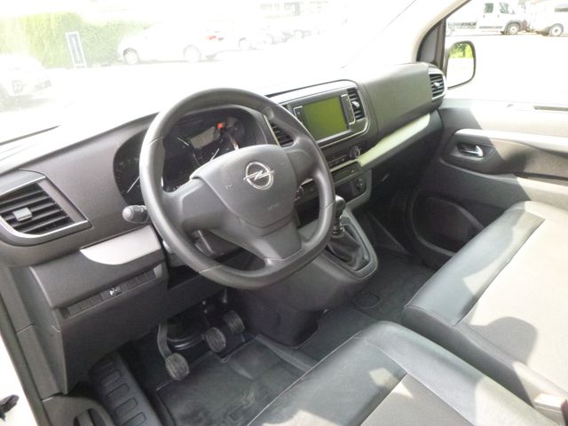 Vivaro Cargo M
