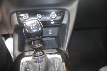 Fotografie des Opel Corsa 1.2 Direct Injection Turbo GS