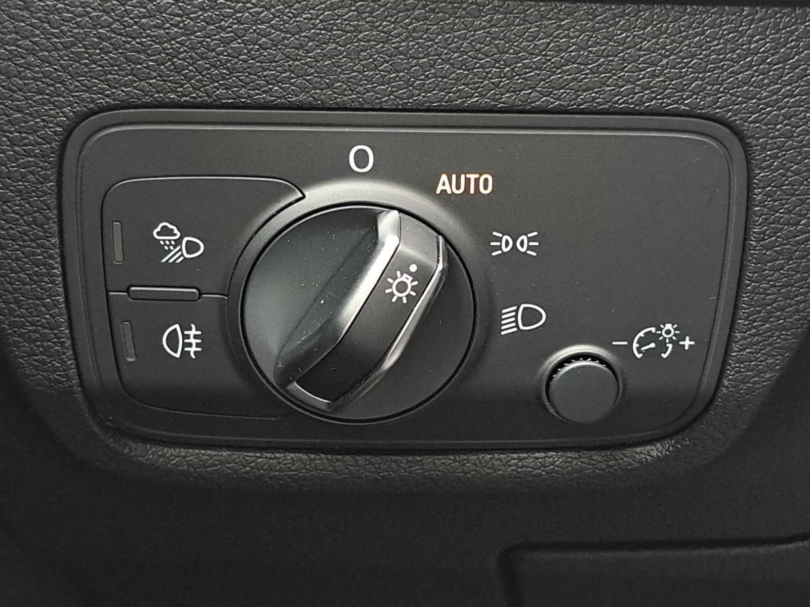 Audi SQ2 - Bild 29