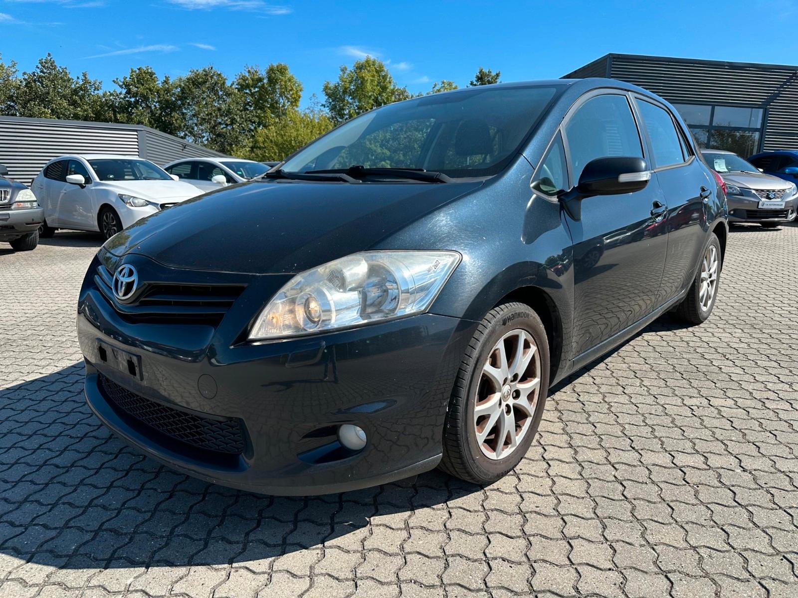 Toyota Auris 1,6-l-Valvematic AUTOMATIK! NR: 2682