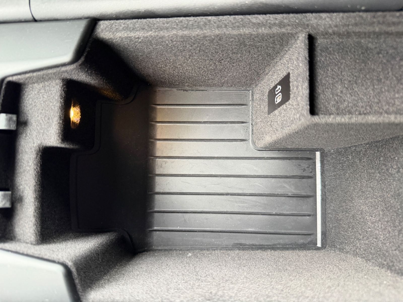 Fahrzeugabbildung BMW 520d Touring M SPORT LASER HUD KAMERA AHK LEDER