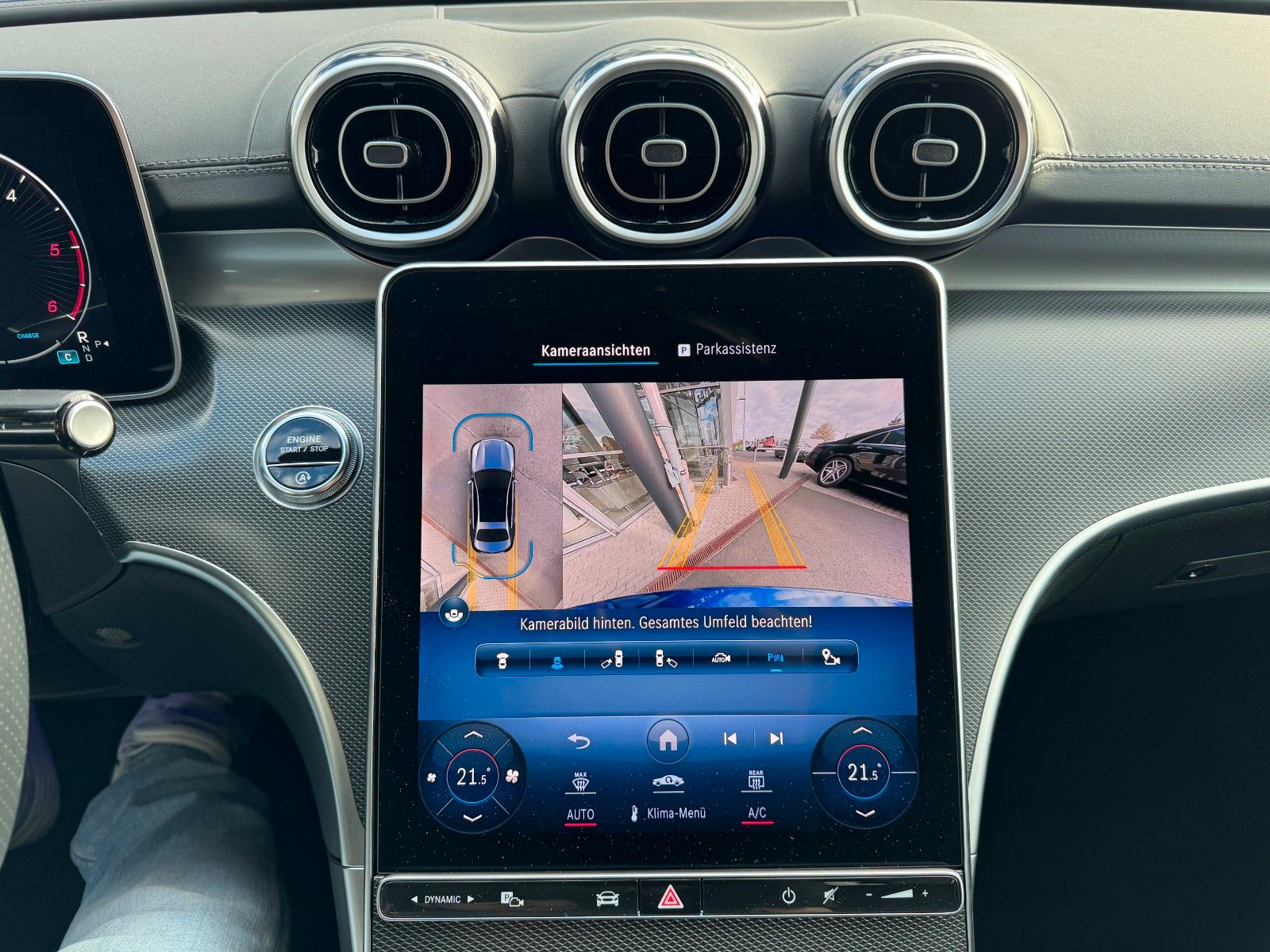 Fahrzeugabbildung Mercedes-Benz C 300d AMG+Burmester+Distr+Digital+360+