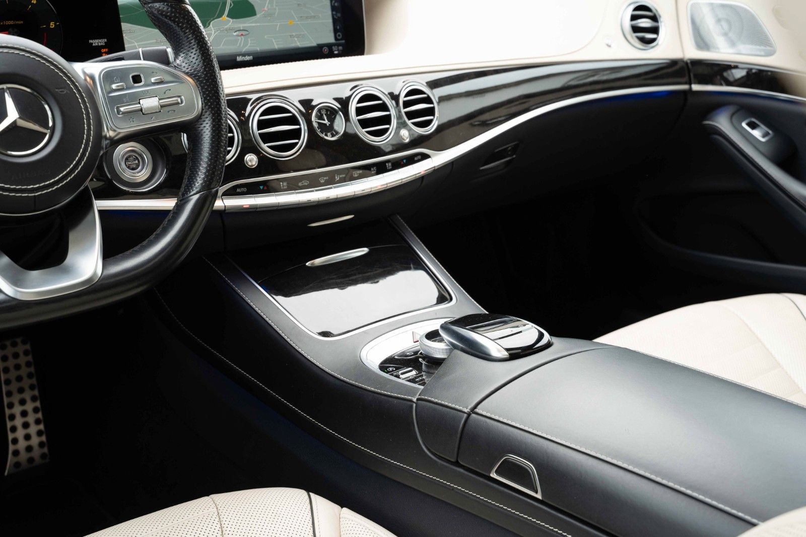 Fahrzeugabbildung Mercedes-Benz S 400D L 4M LANG AMG PANO BURM CHAUF FOND  MEMO