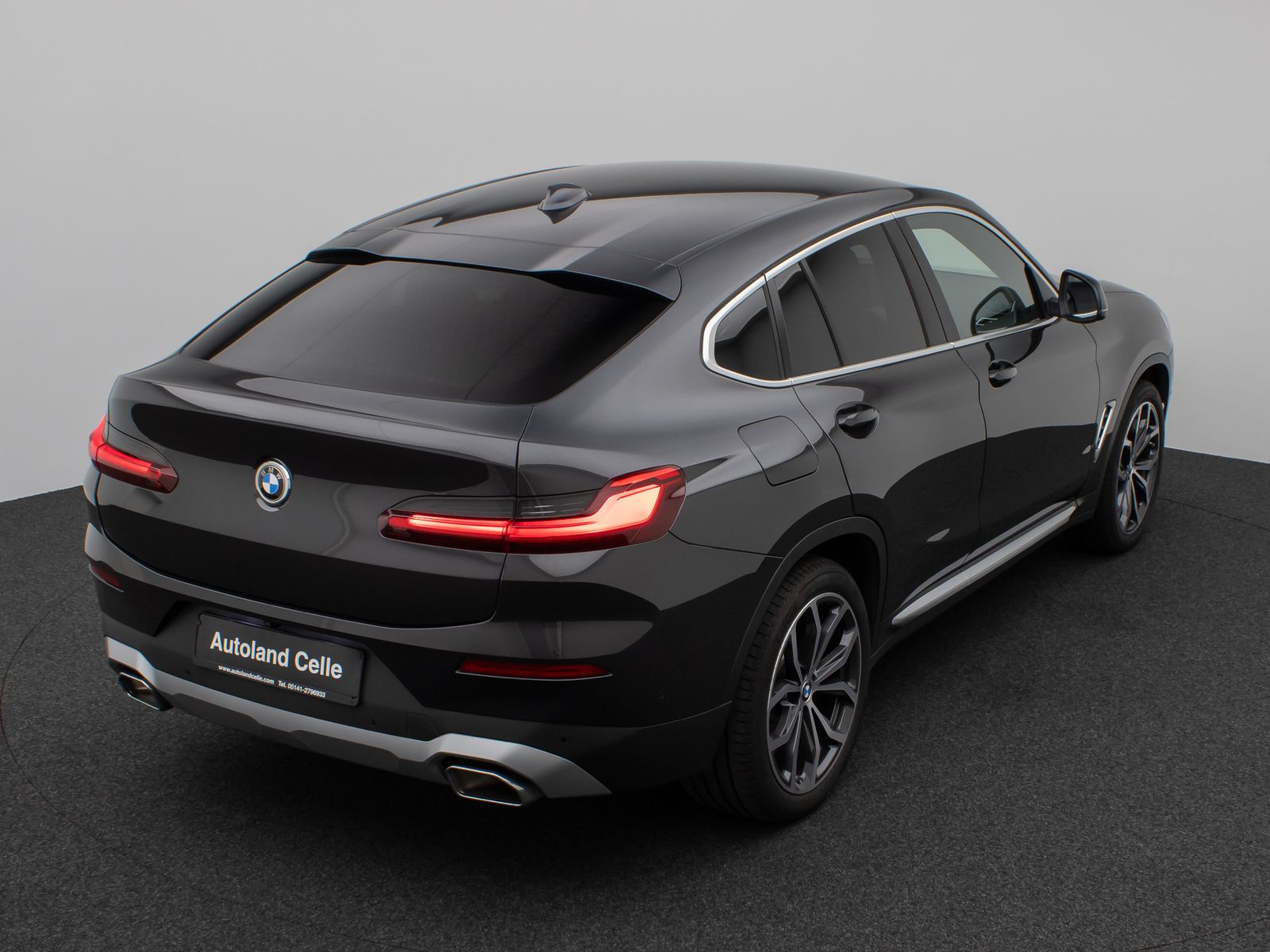 Fahrzeugabbildung BMW X4 xD20d Kamera DAB Lenkrhzg AHK Sport 20Zoll