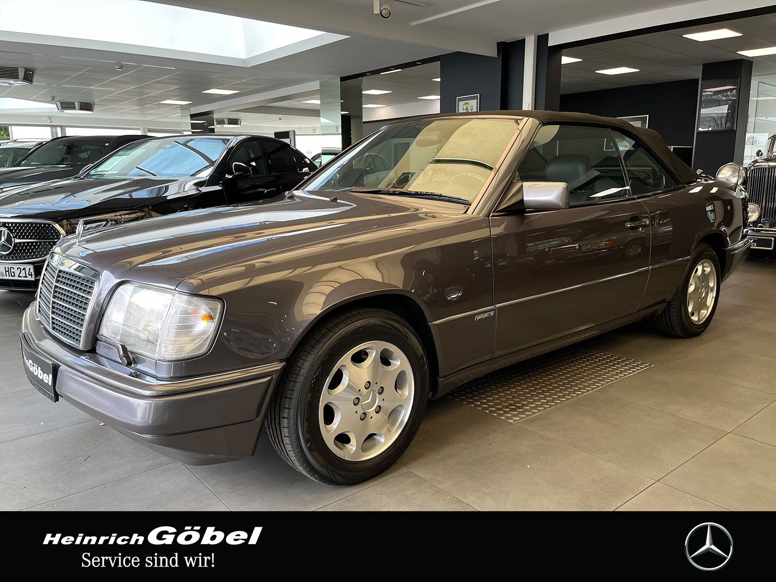 Fahrzeugabbildung Mercedes-Benz E 220 A124 Cabriolet Sportline 1.Hand