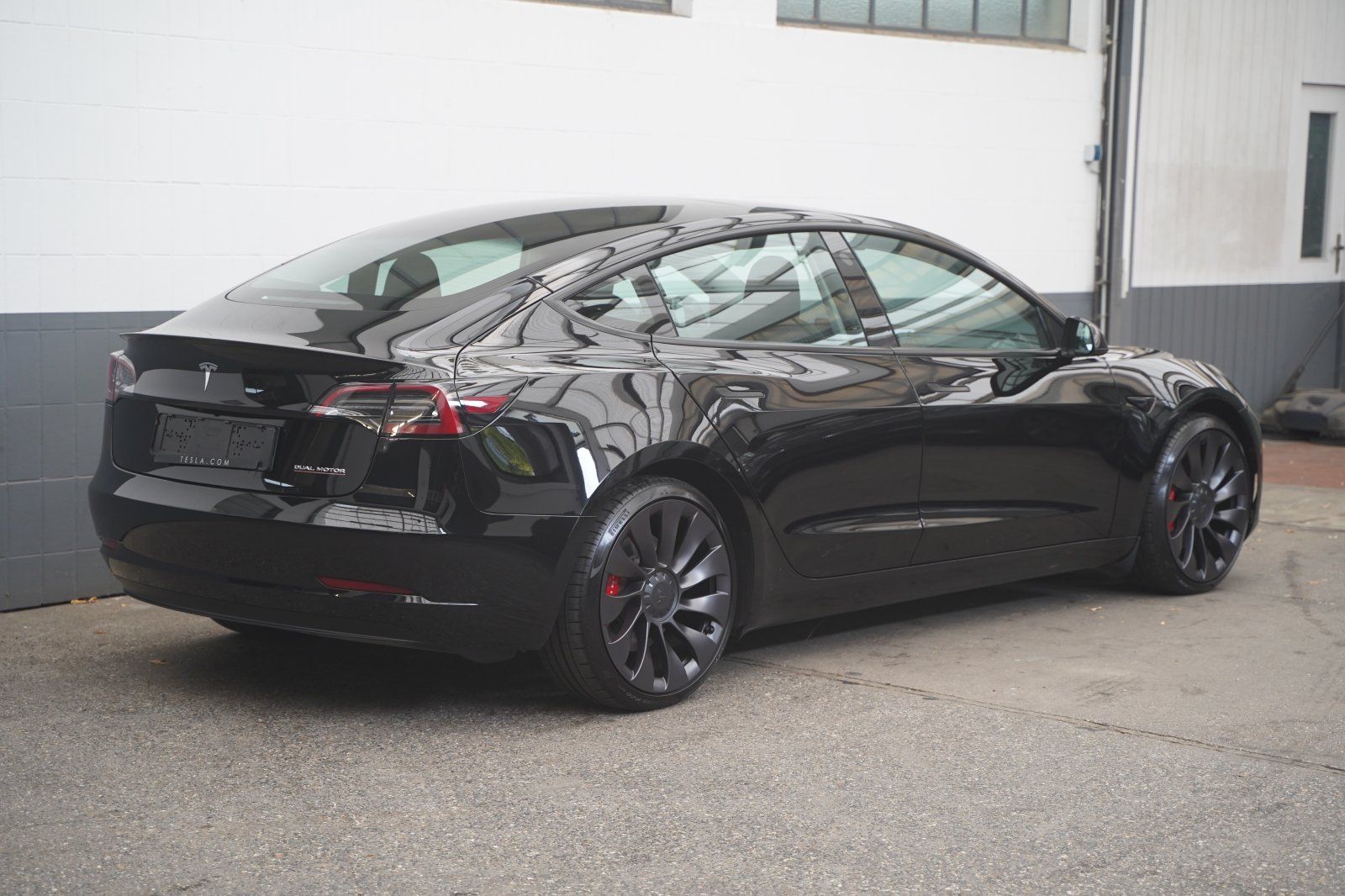 Tesla Model 3 Performance 1. Hand foto 22