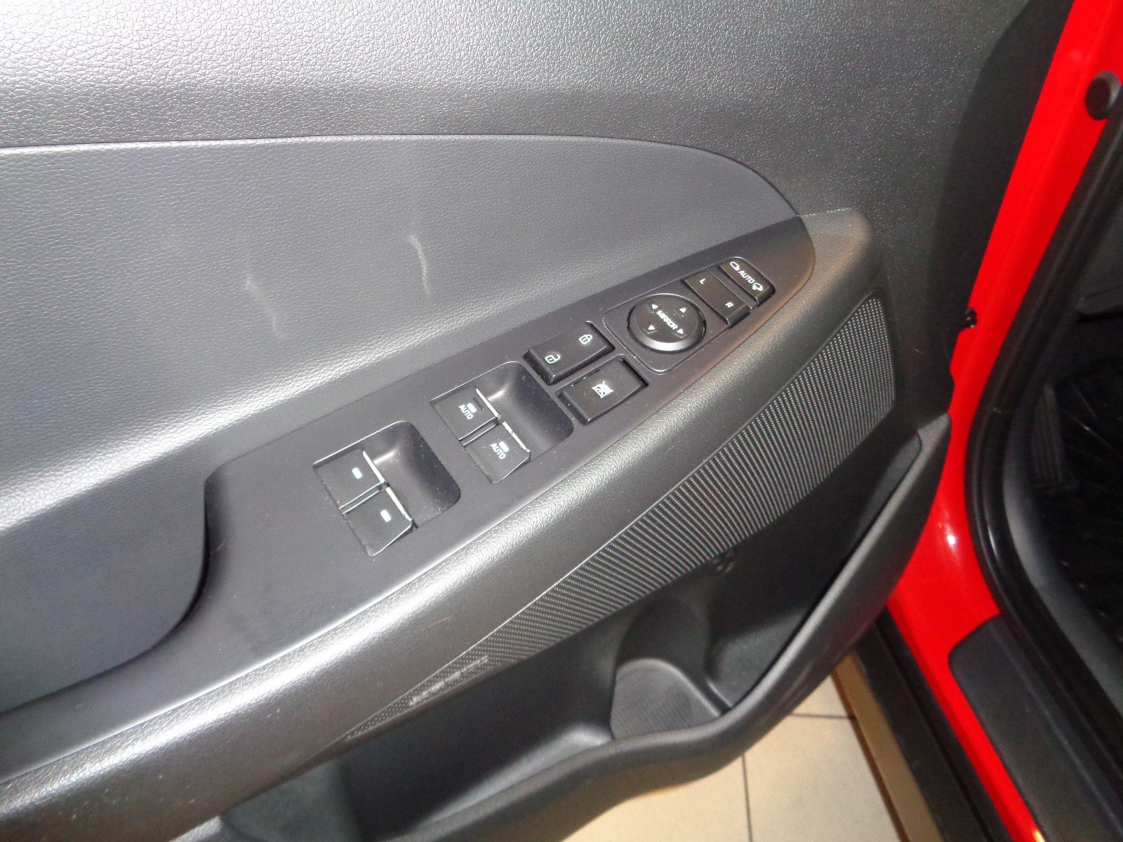Fahrzeugabbildung Hyundai Tucson Mild-Hybrid 4WD / LED / SCHECKHEFT/1.HAND