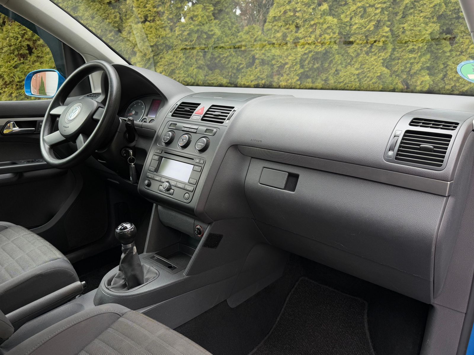 Fahrzeugabbildung Volkswagen Touran 2.0 FSI Goal NAVI+AHK+PDC+TEMP+ALLWETTER+