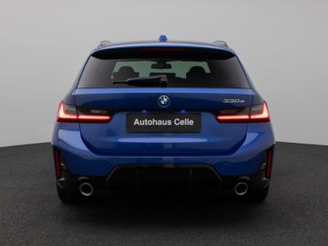 Fahrzeugabbildung BMW 330e Tour M Sport Komfortzugang Kamera 18"M LMR