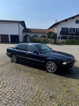 BMW 735 i alten guten Zustand. - BMW 735 aus 1997