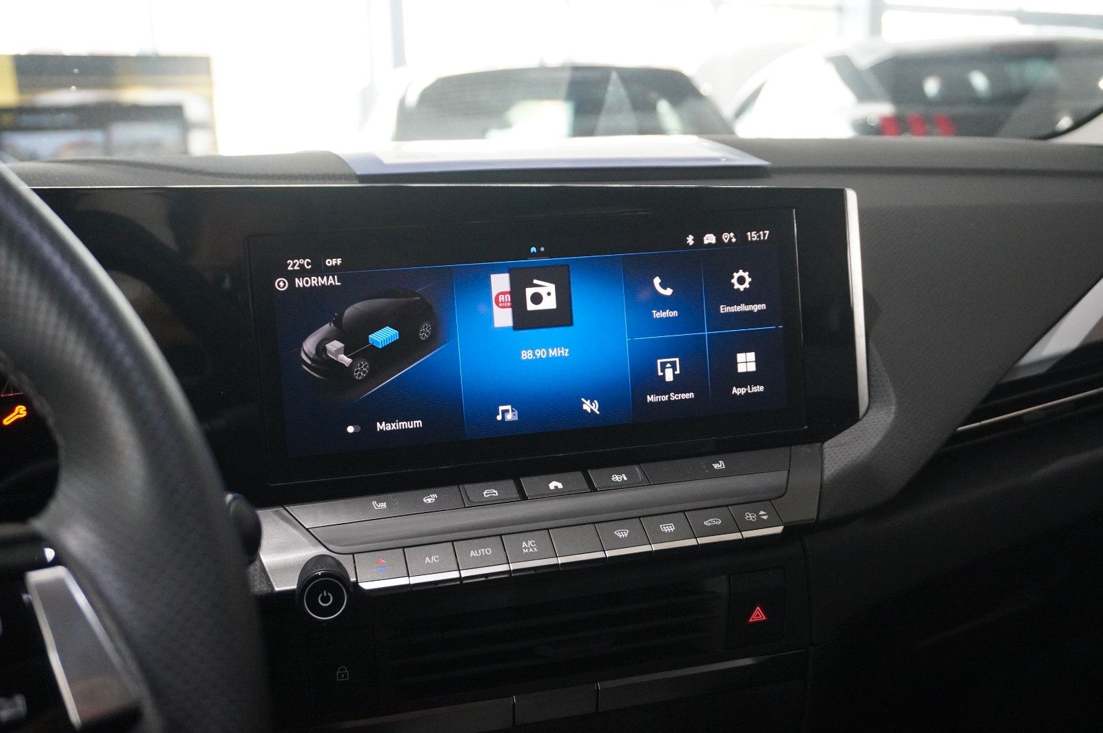 Fahrzeugabbildung Opel Astra L Lim. 1.6 HYBRID BUSINESS NAVI/LED/KAMERA