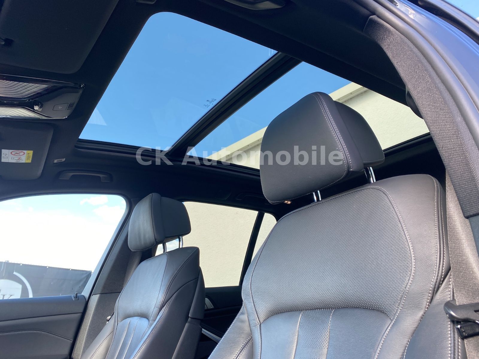 Fahrzeugabbildung BMW X5 xDrive 30d MSport/22Zoll/HeadUp/Pano/360°/LED