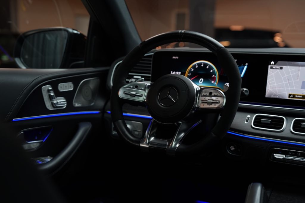 MERCEDES-BENZ GLE 63 S AMG Coupe 4Matic+*PANO*HU*BURM*360*1.HA MERCEDES-BENZ GLE 63 S AMG Coupe 4Matic+*PANO*HU*BURM*360*1.HA