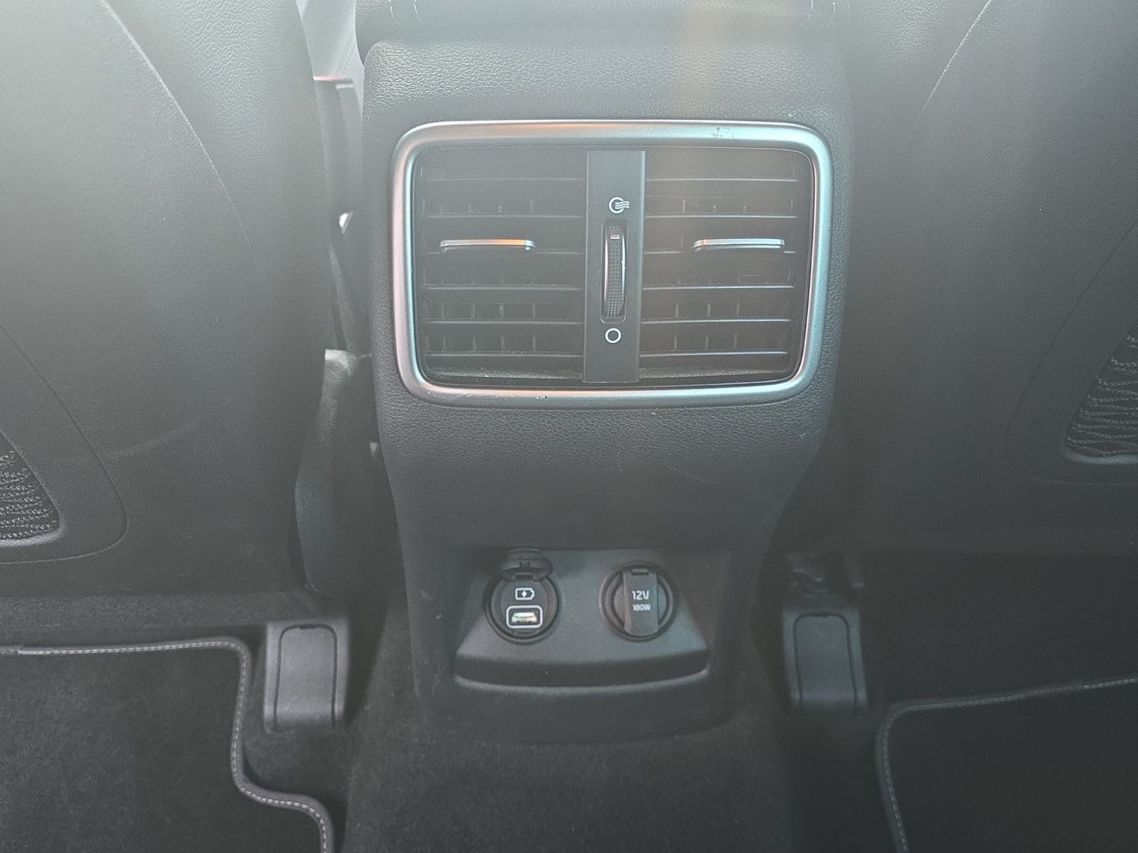 Fahrzeugabbildung Kia Sportage GT-Line 4WD AUTOMATIK LEDER KAMERA AHK