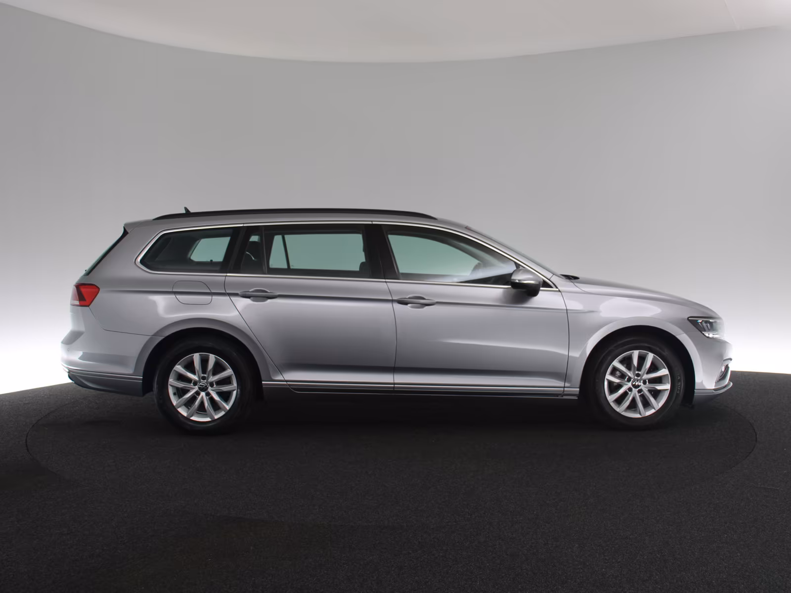 Volkswagen Passat 2.0 TDI Business LED ACC NAVI SHZ, миниатюра 19