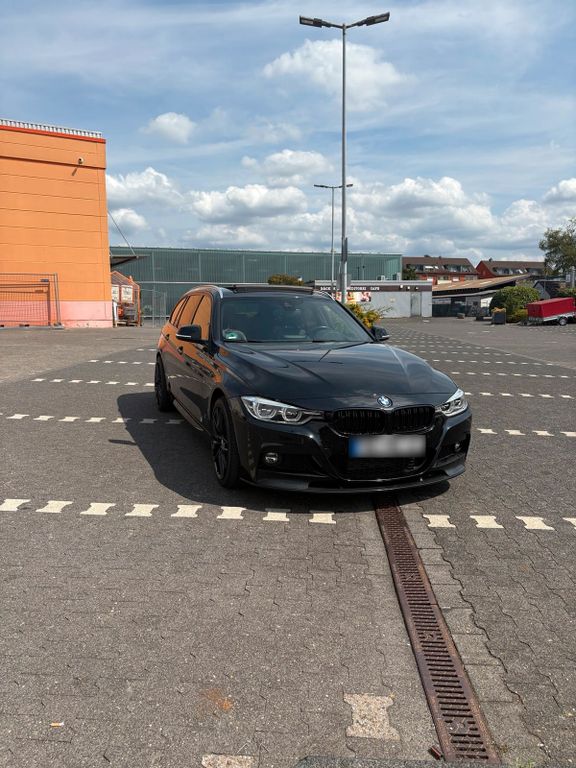 Image of BMW 320