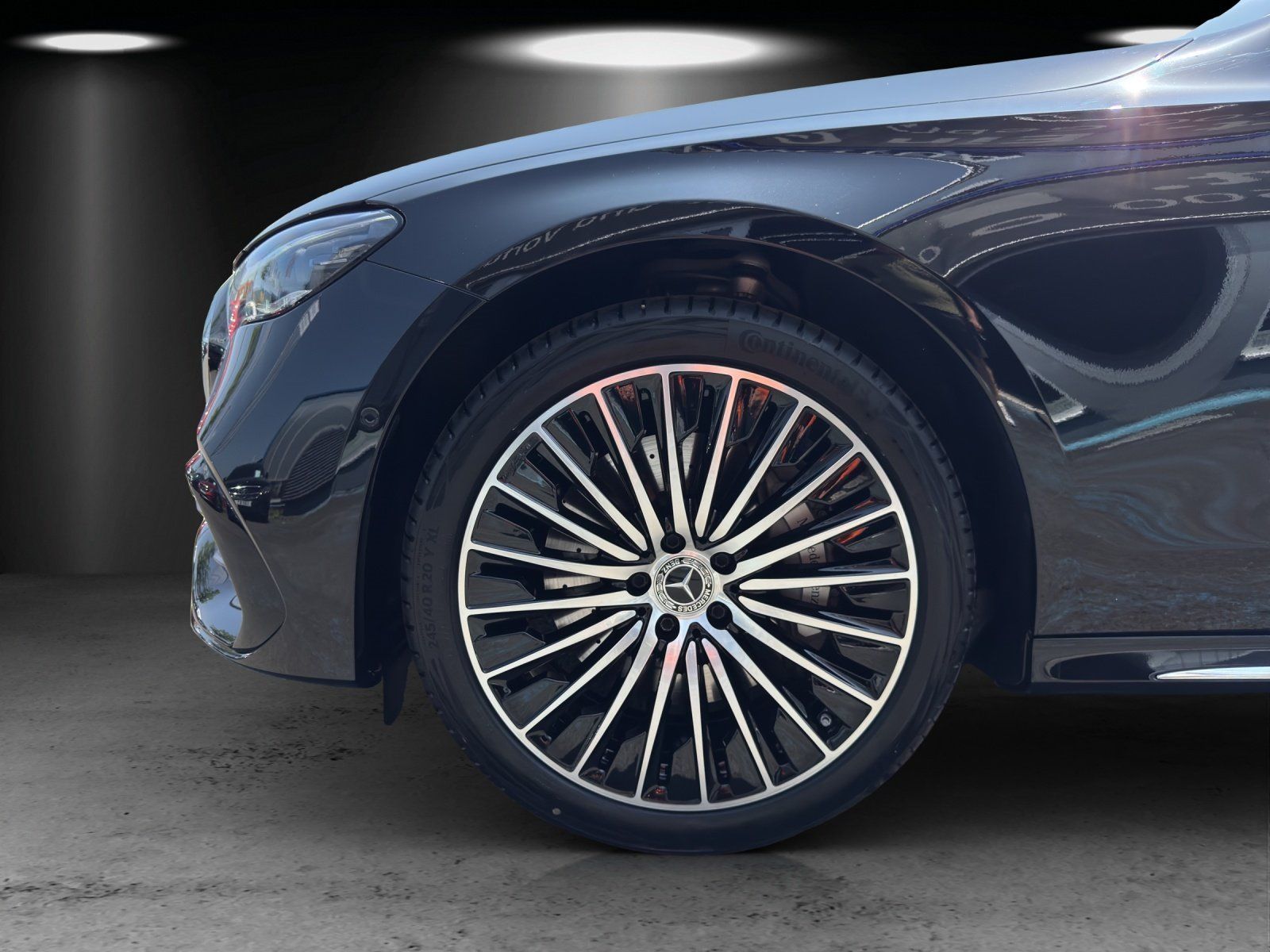 Fahrzeugabbildung Mercedes-Benz E220d T AMG Advanc+ AIRMATIC Burme AHK 20"DISTRO