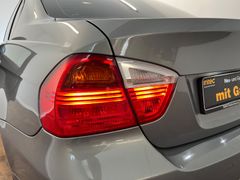 BMW 318i/ NUR 34.000KM/ RENTNER/ AUTOM./ KEYLESS/ BMW 318i/ NUR 34.000KM/ RENTNER/ AUTOM./ KEYLESS/