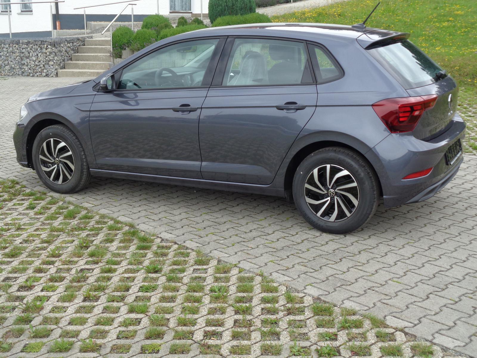 Volkswagen Polo VI Life