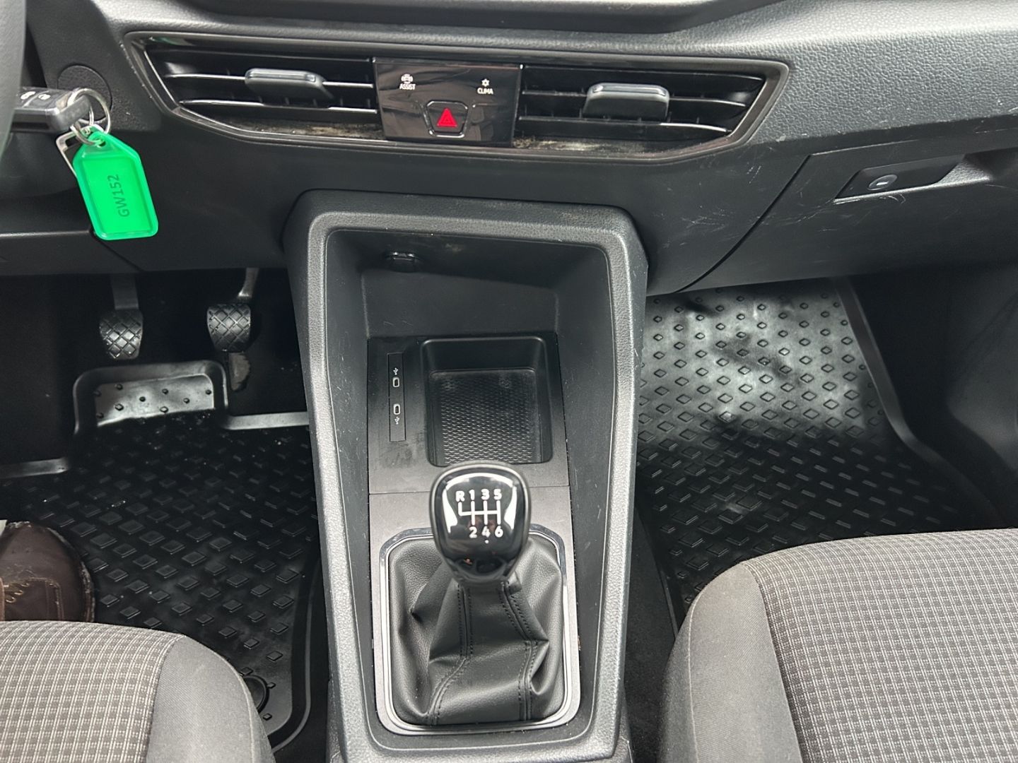 Caddy Cargo 2,0 l TDI CR 55 kW Getriebe: 6-Gang-