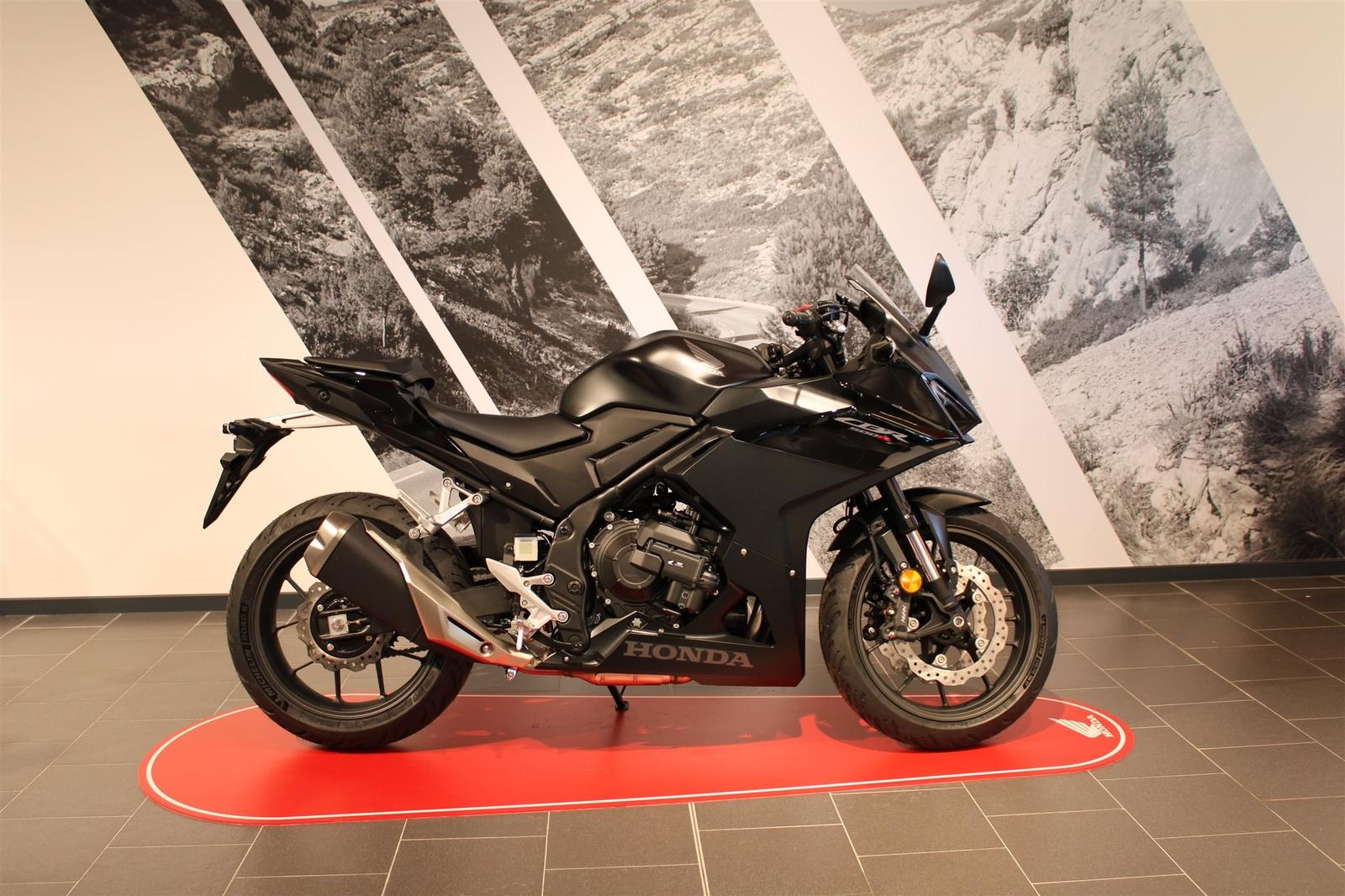 Honda CBR500R Weitere Fahrzeuge auf Lager