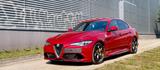 Alfa Romeo Giulia 2.9 V6 Bi-Turbo 375 kW AT8 Quadrifogl... - Alfa Romeo Giulia V6 Gebrauchtwagen