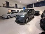 Volkswagen T7 Multivan 2.0 TDI DSG AID/LED/KAM/DAB/SIGN/AHK - VW T7 Multivan Gebrauchtwagen in Hamburg