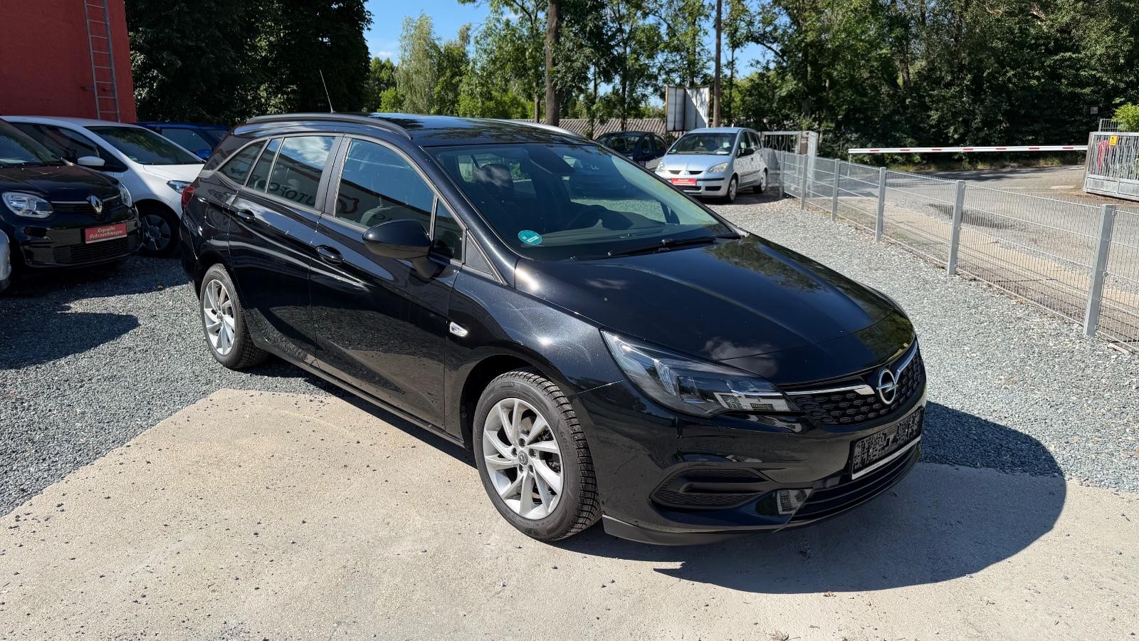 Opel Astra ST 1.2*PDC*Sitzheizung*Klima*