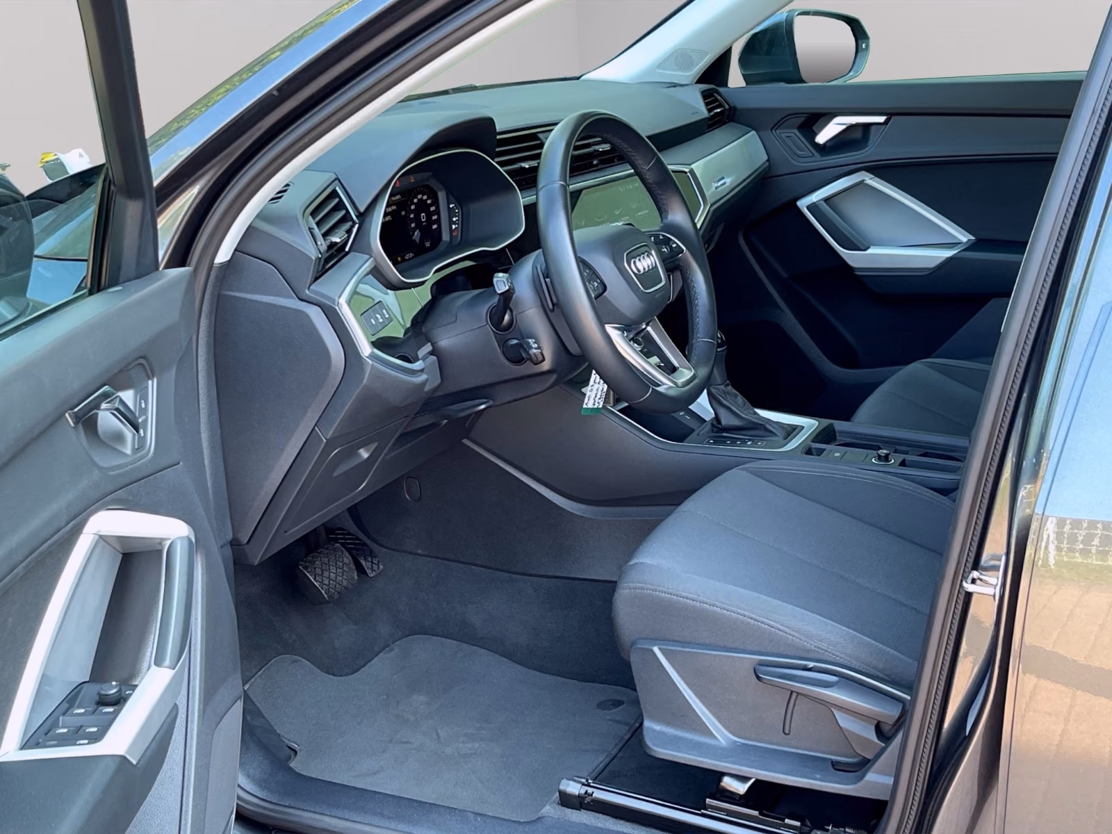Audi Q3 SPORTBACK 35 TFSI S-LINE AUTOM. VIRTUAL ACC, миниатюра 9
