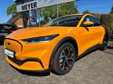 Ford Mustang Mach-E Basis Bang & Olufsen