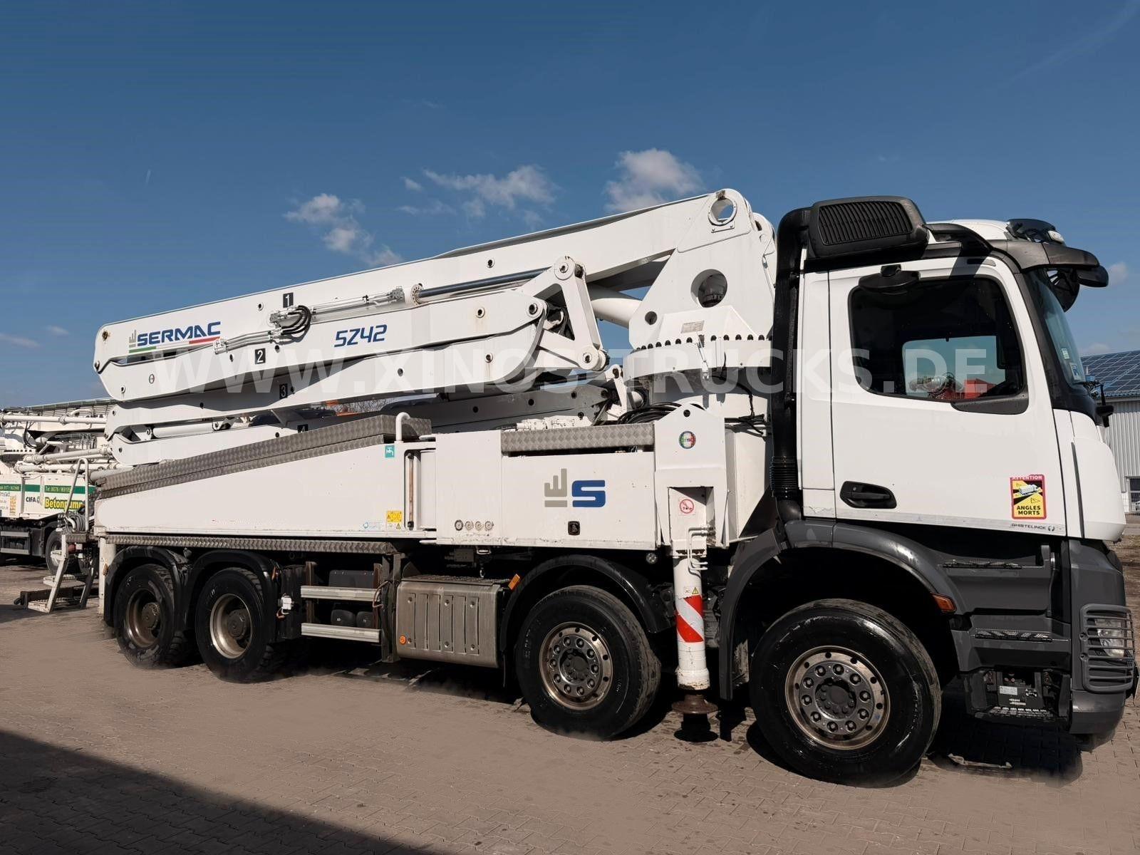 Mercedes-Benz Arocs 8X4 SERMAC 42M5Z - 180M3/H - 600H