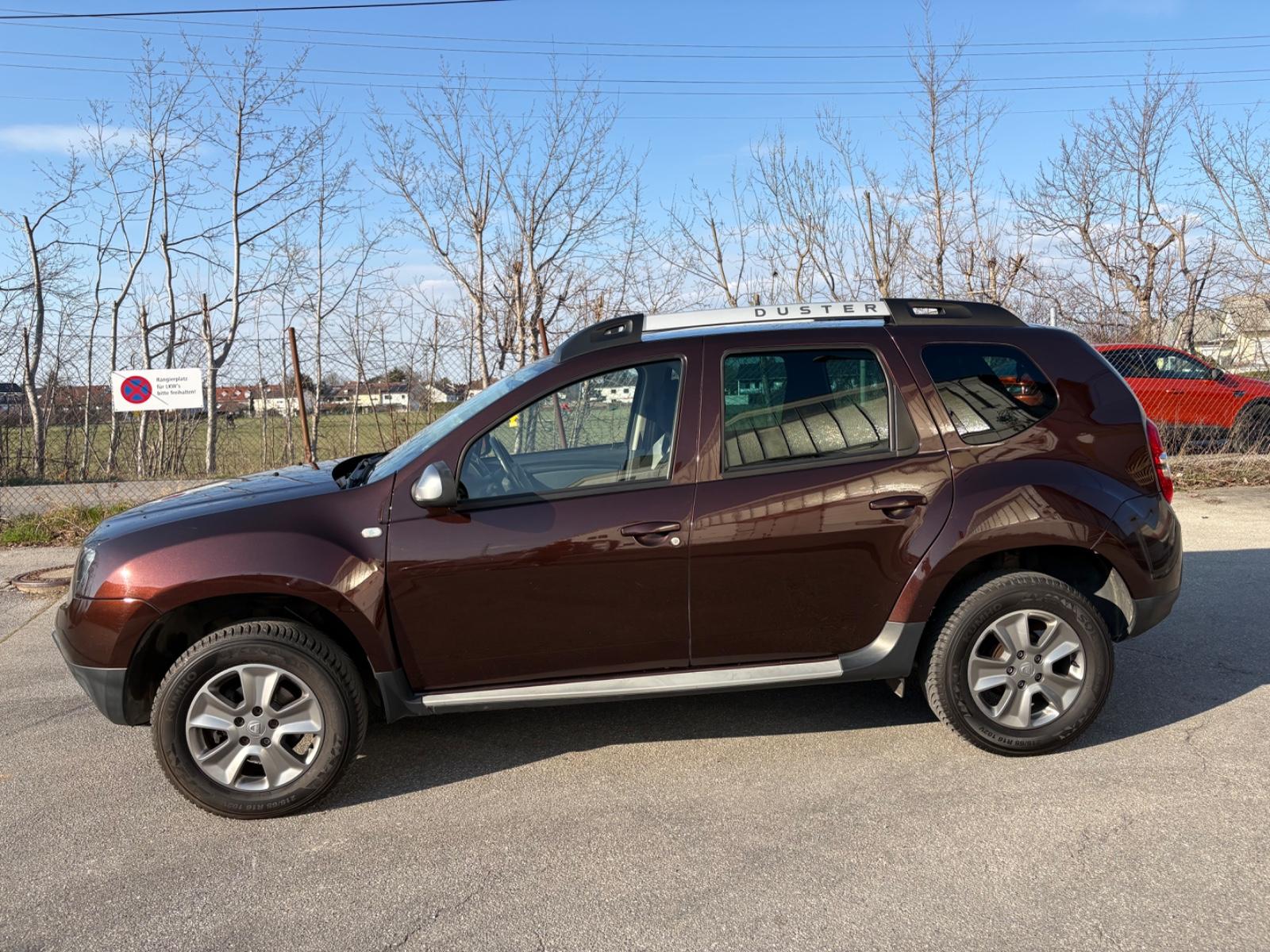 Dacia Duster Laureate 4x2*NAVI*KAMERA*PDC*SITZHEIZUNG*