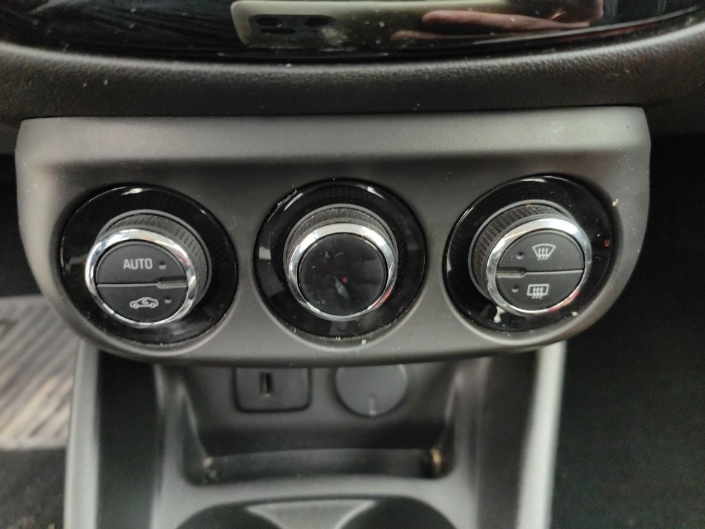 Fahrzeugabbildung Opel Corsa E 120 Years 1.4 66KW NAVI/LED/PDC/TEMP/ALU