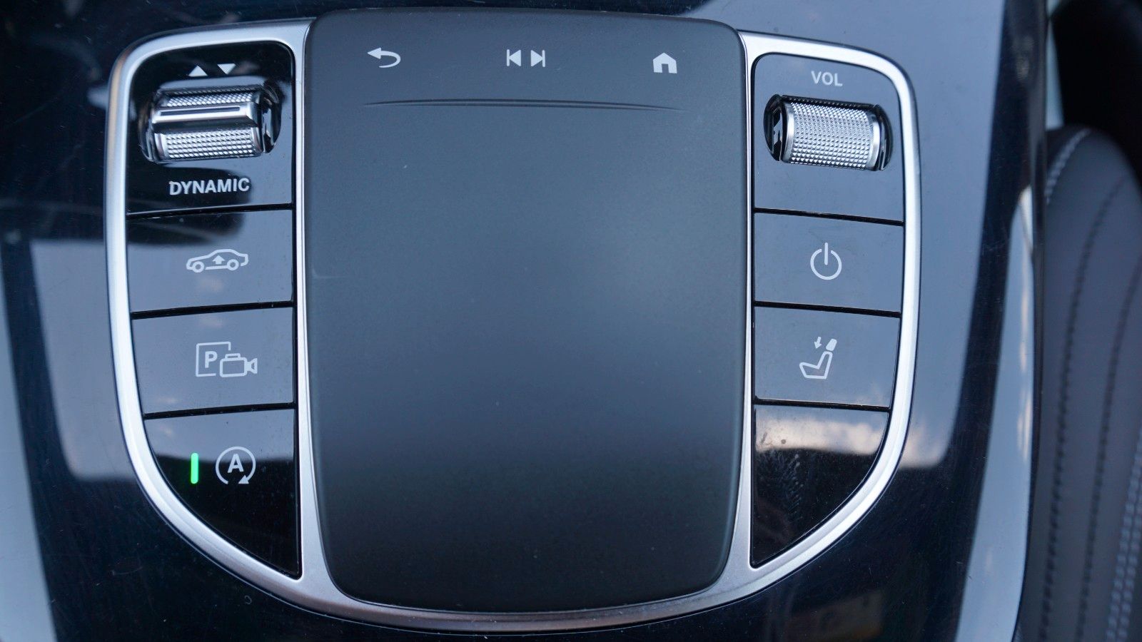 Fahrzeugabbildung Mercedes-Benz E 450 E T-Modell E 450 4Matic, AMG Line, Kamera