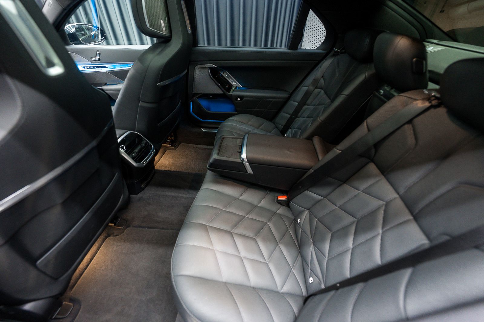 Fahrzeugabbildung BMW 740d xDrive *Sportpaket Pro*Carbon*Innovation