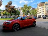 Opel Astra J GTC OPC - Opel Astra aus 2012: Opc