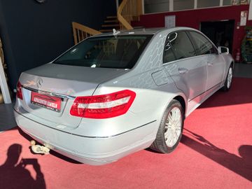 Mercedes E 200 - 5