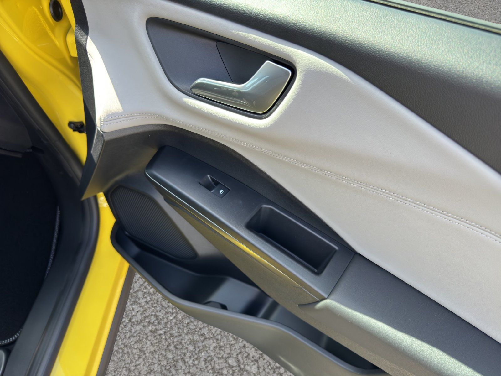 Fahrzeugabbildung Ford Puma Gen-E eMotor 124 kW FWD #Winterpaket