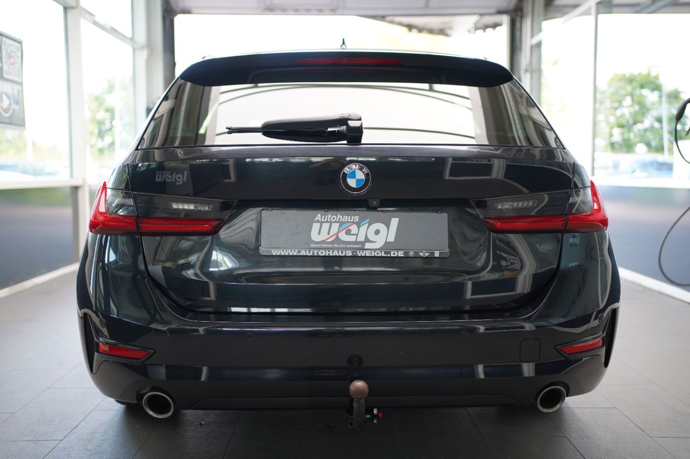 BMW 320i Sport Line ParkAssis+Komfortzug+Sitzheiz.F& foto 10