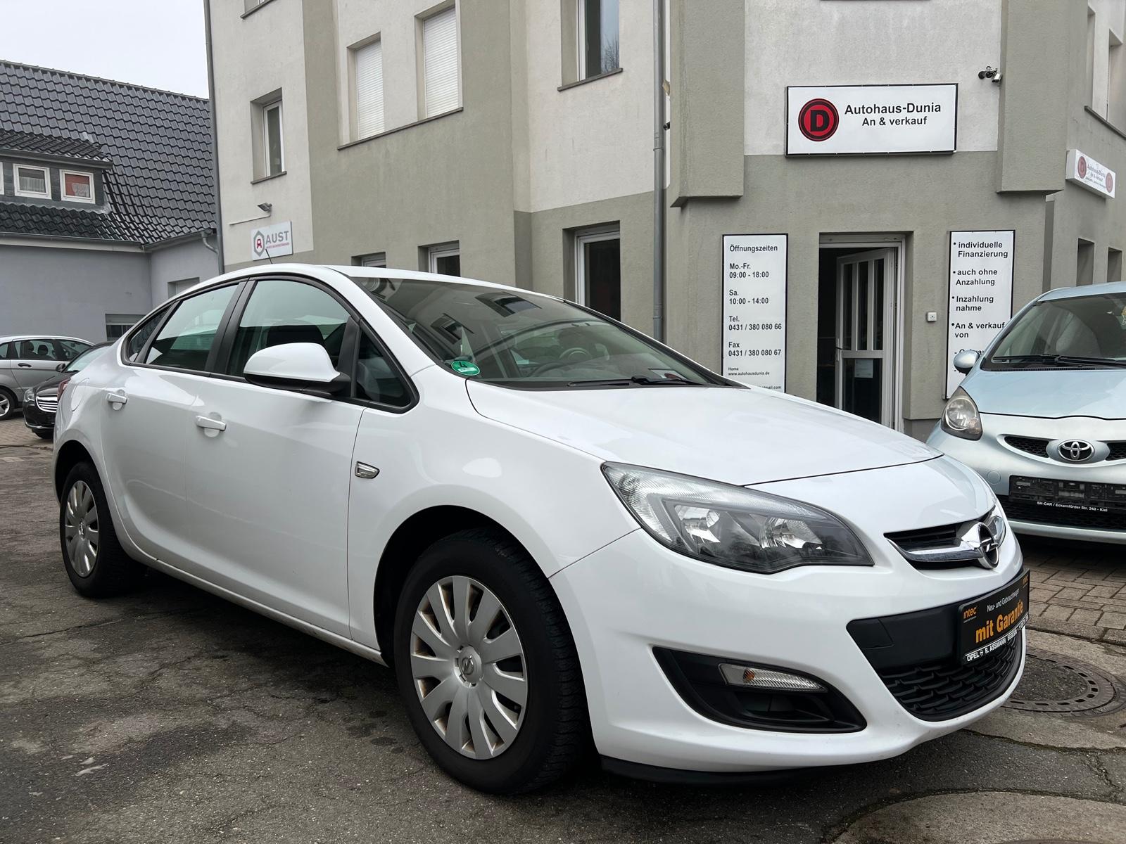 Opel Astra Limo 1,6 Navi SHZ PDC TÜV Insp. Neu 1Hand*